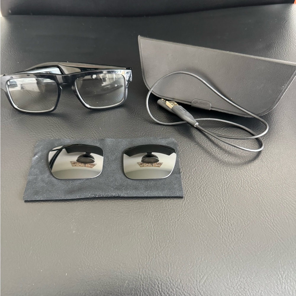 BOSE Tenor Bluetooth Glasses with Interchangeable Lenses